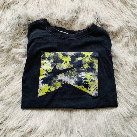 Boys Nike tee. - Picture 1 of 1
